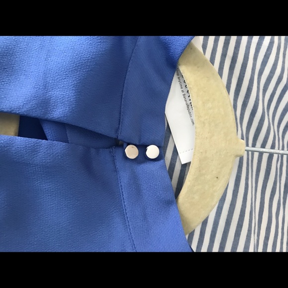 Banana Republic Silky Blue Blouse NWT - Picture 6 of 6